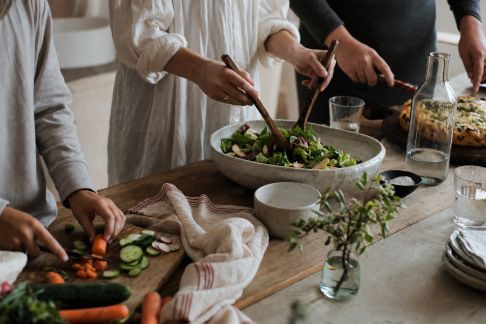 Créer une tradition culinaire du dimanche en famille : idées et rituels