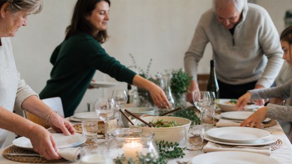 Réussir un repas de fête en famille sans stress : nos conseils pratiques