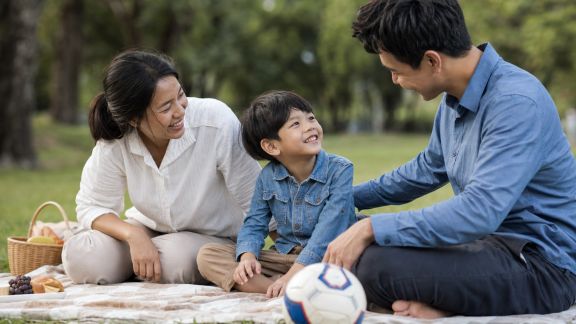 Concilier loisirs et petit budget : astuces pour familles actives