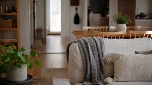 Adopter la méthode du rangement par zone pour une maison bien structurée